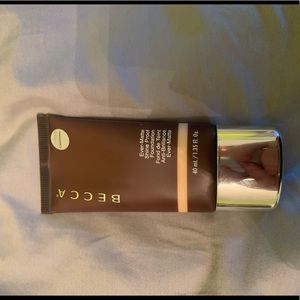 Becca Ever Matte Foundation